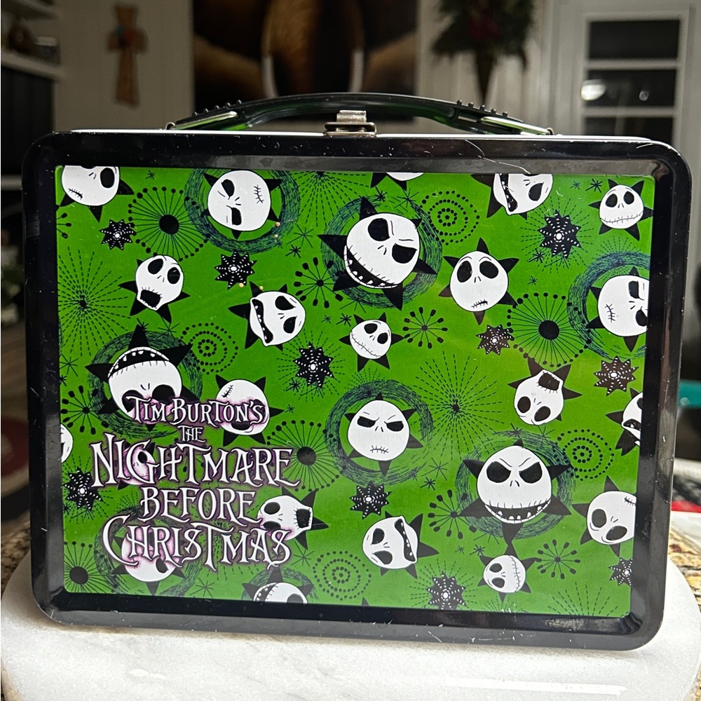 NECA • Tim Burton’s • Black/Green • The Nightmare Before Christmas • Lunch Box